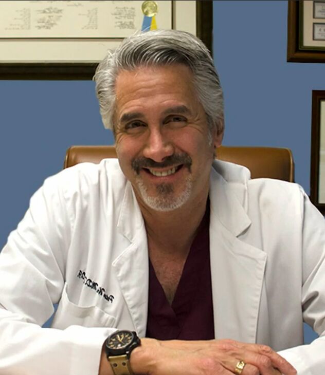 Médico Cirurgião Julio Carlos